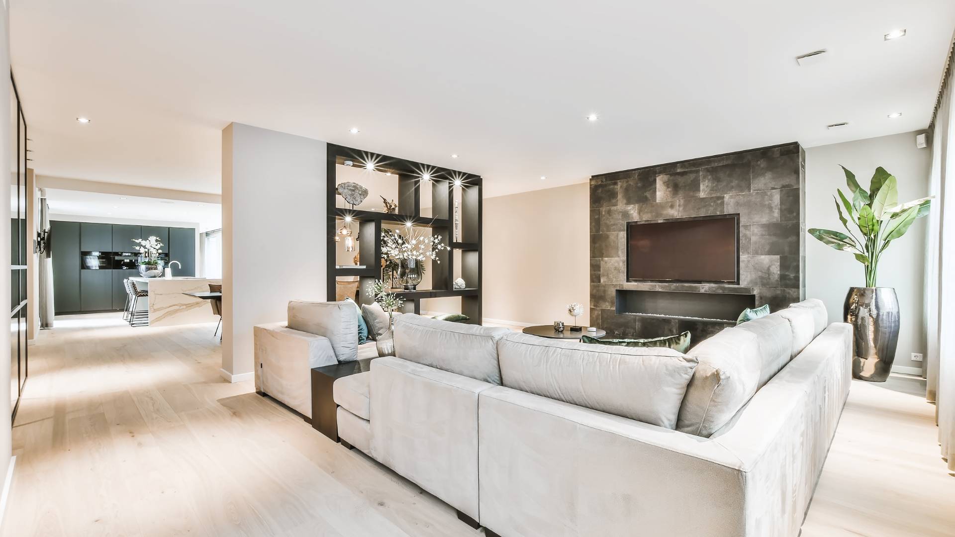 interior - 2024-08-25T130544.497