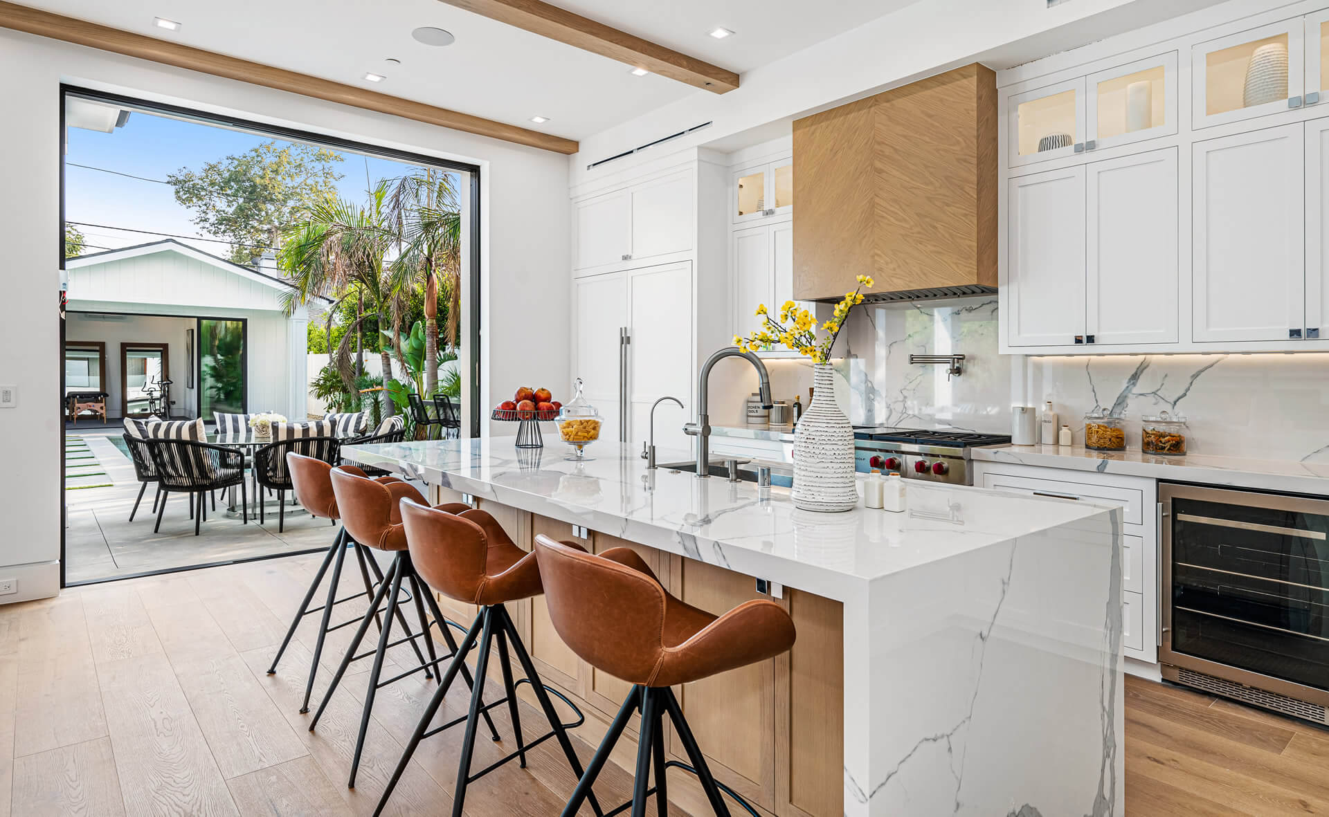 the-kitchen-is-bright-and-modern-in-this-home-desi-2025-02-10-06-16-04-utc (1)
