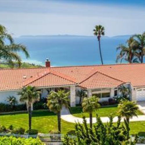 Huge Panoramic Ocean View next to acres of Parkland