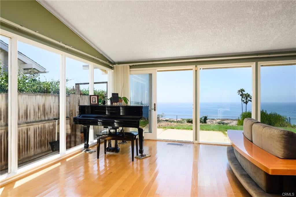 Huge Unobstructed Panoramic Ocean View Home for Sale at 30745 Rue Valois