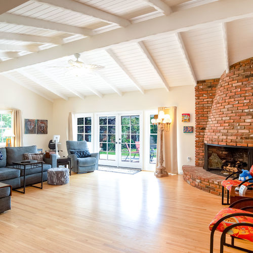 Open House at a Massive Lot & Beautiful Home at 1109 Granvia Altamira