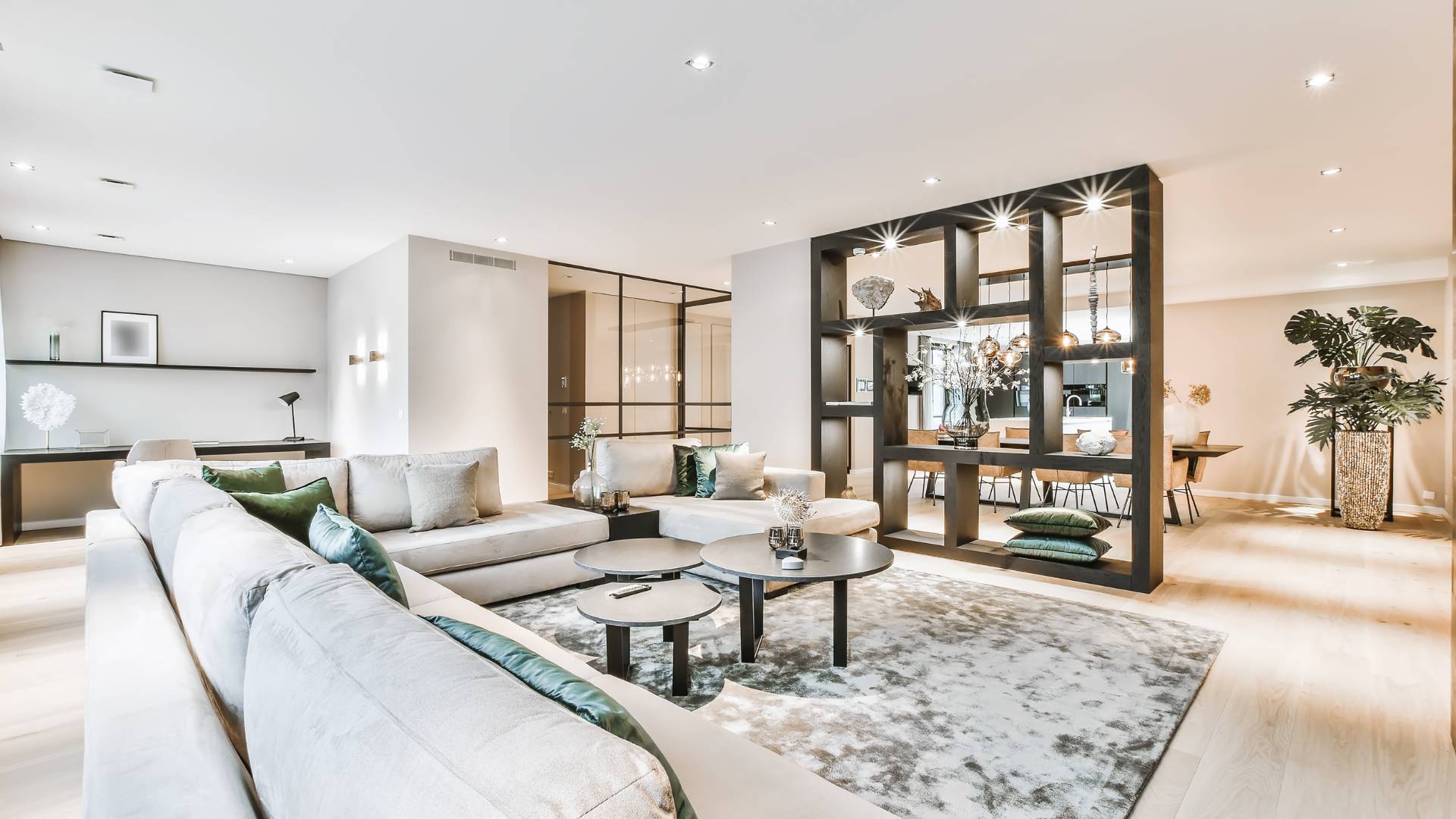 interior - 2024-08-25T130506.506