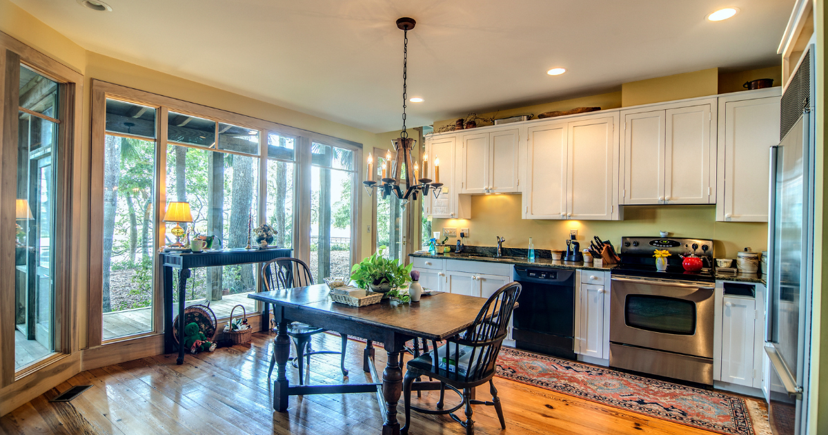 Kitchen-Lees-Summit-Home-Great-Missouri-Homes-Real-Estate-Reece-Nichols-Merla-Turner