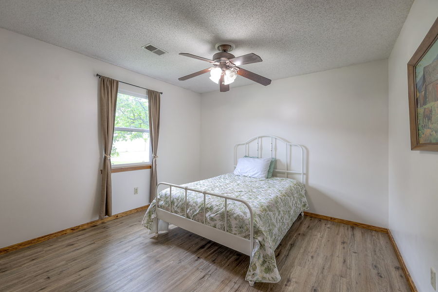 14-web-or-mls-Turner - 709 Walnut St, Greenwood, MO 14