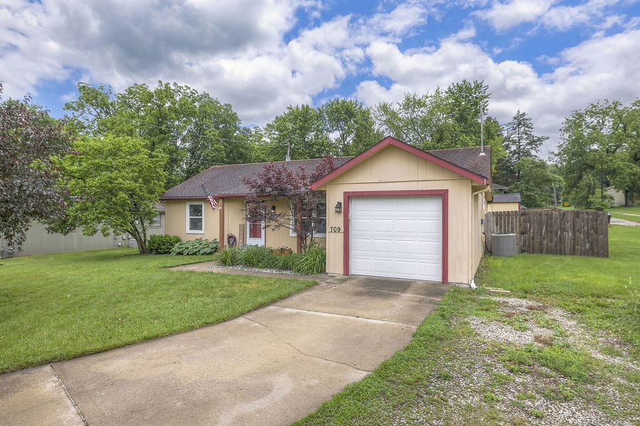 3-web-or-mls-Turner - 709 Walnut St, Greenwood, MO 03