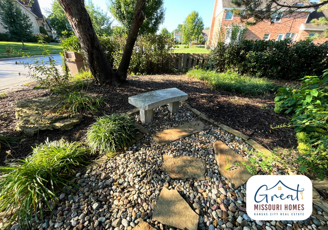 winterset-park-lees-summit-butterfly-garden-1-bench-great-missouri-homes-reece-nichols-merla-turner