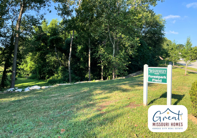 winterset-park-lees-summit-forestpark-field-great-missouri-homes-reece-nichols-merla-turner