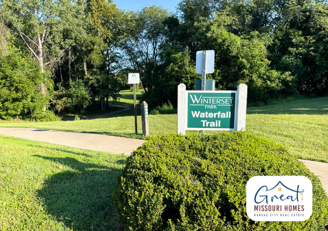 winterset-park-lees-summit-waterfall-trail-great-missouri-homes-reece-nichols-merla-turner