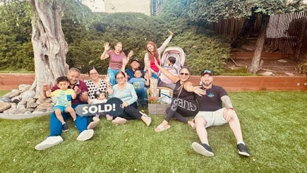 e256688a80fd991aa9d30803a8701cc7c8693a28-8