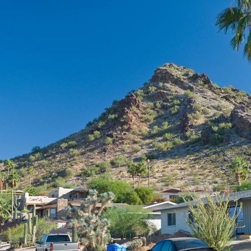 Phoenix Luxury Hidden Gems: 5 Neighborhoods Relocation Buyers Can’t Miss in 2025