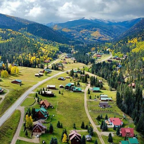 Short-Term Rental Regulations in the Enchanted Circle: What Buyers Need to Know