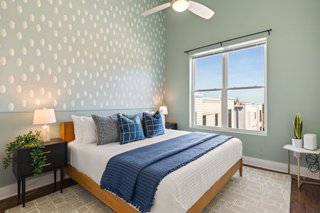 2001 Convent #5-30_RS