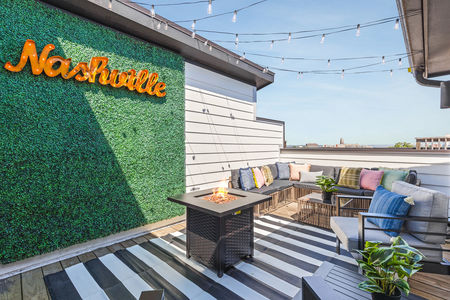 2001 Convent #5-54_RS