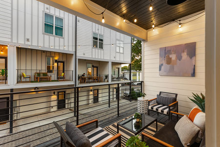 2001 Convent Pl #6 TWILIGHTS-7