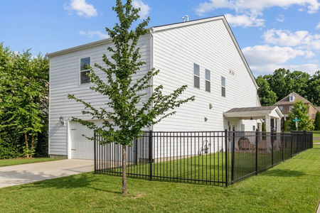 1016 Clover Glen Way Exterior2