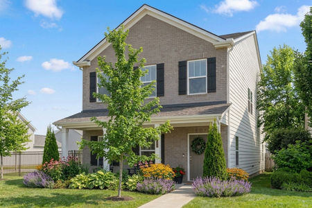 1016 Clover Glen Way Hero2