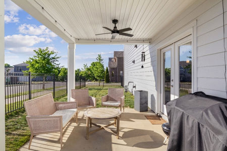 1016 Clover Glen Way Patio1