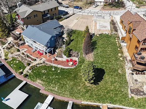 715c4f992c8748ba9b4b4d7727aef950-cc_ft_768