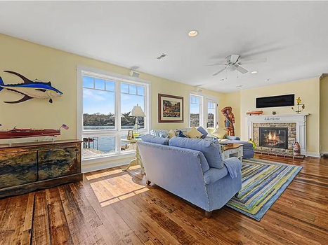 98ebd07e8c8d479951616c74753bf8d6-cc_ft_768