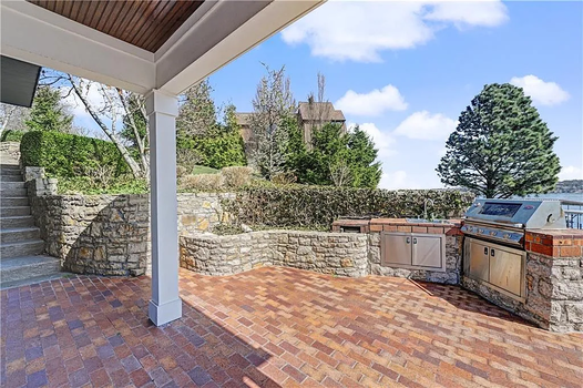 9c9a62a346e44ad44ab8bb527a07edf8-cc_ft_1536