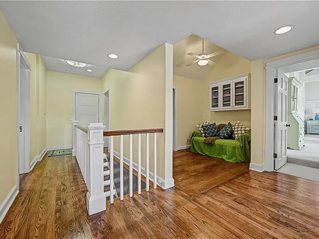 e9801a62cdc1d91f3f467eec5cce8897-cc_ft_768