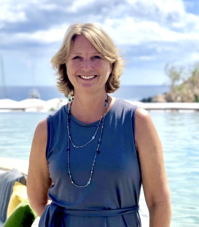 Julie-Benjamin-headshot-648x1024