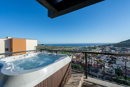 26f34586-7cc3-415b-ac28-6e359e43a445