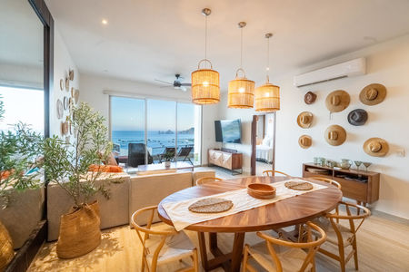 24fc6828-f480-4043-962f-d6f0f9eae339