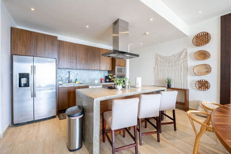 4db0f659-d44c-41ce-97cb-3770e83f5dcb