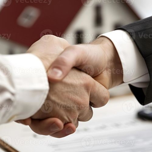 100% Commission vs. Traditional Brokerage: A Real Breakdown for Real Estate Agents