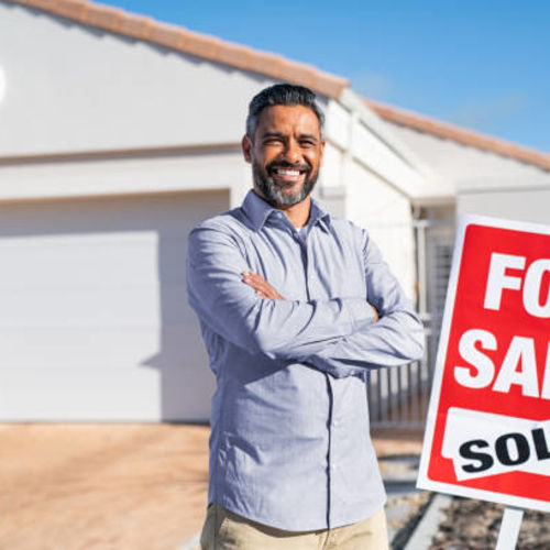 The New Real Estate Agent's Guide to Choosing the Right Brokerage From Day One