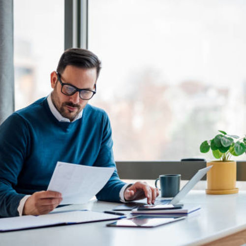 Flat Fee vs. 100% Commission Brokerages in Texas: Which Model Is Right for You?