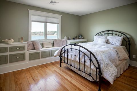 58shoredrmattapoisett-19