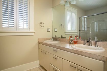 58shoredrmattapoisett-23