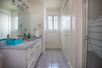 58shoredrmattapoisett-26