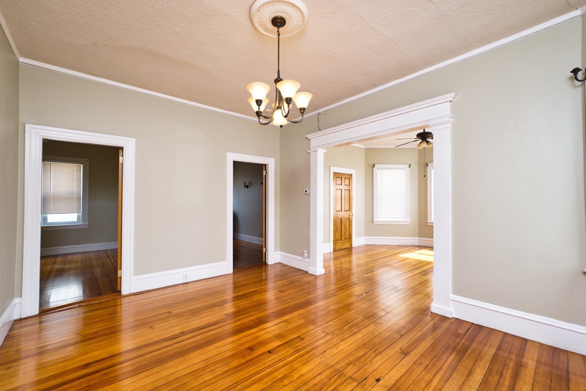 32 Moore St Interior