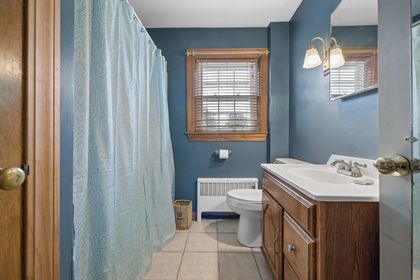 72-Mayfield-St-Seekonk-MA-Bathroom-Main