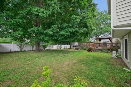 72-Mayfield-St-Seekonk-MA-Fenced-in-back-yard