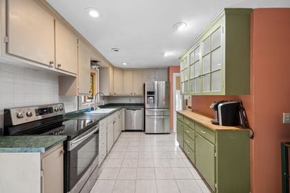 72-Mayfield-St-Seekonk-MA-Kitchen-2