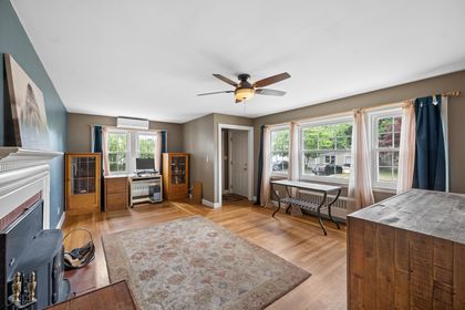 72-Mayfield-St-Seekonk-MA-living-room-2