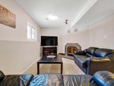 Copy of 032-Family Room