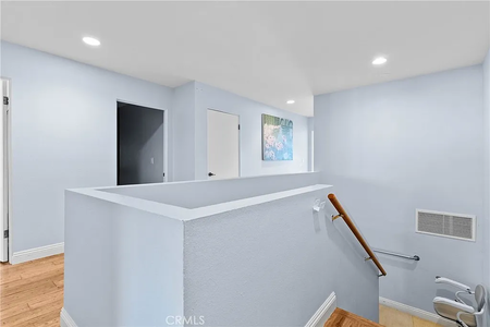 172f86de3112cc41d56014111cdca1c8-uncropped_scaled_within_1536_1152