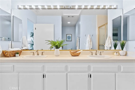 98f46fdfed12ac2c2dd34d3bb41d7552-uncropped_scaled_within_1536_1152