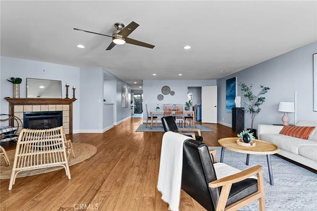 bfe04badecbbfa29a9a94aeaf8d43194-uncropped_scaled_within_1536_1152