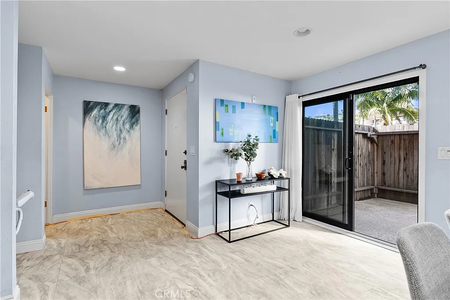 dc5c1efce37e7c6d8e0a54b6a7bcc9fe-uncropped_scaled_within_1536_1152