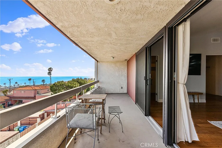 f23a3ab3665ed4265838bce640c40238-uncropped_scaled_within_1536_1152