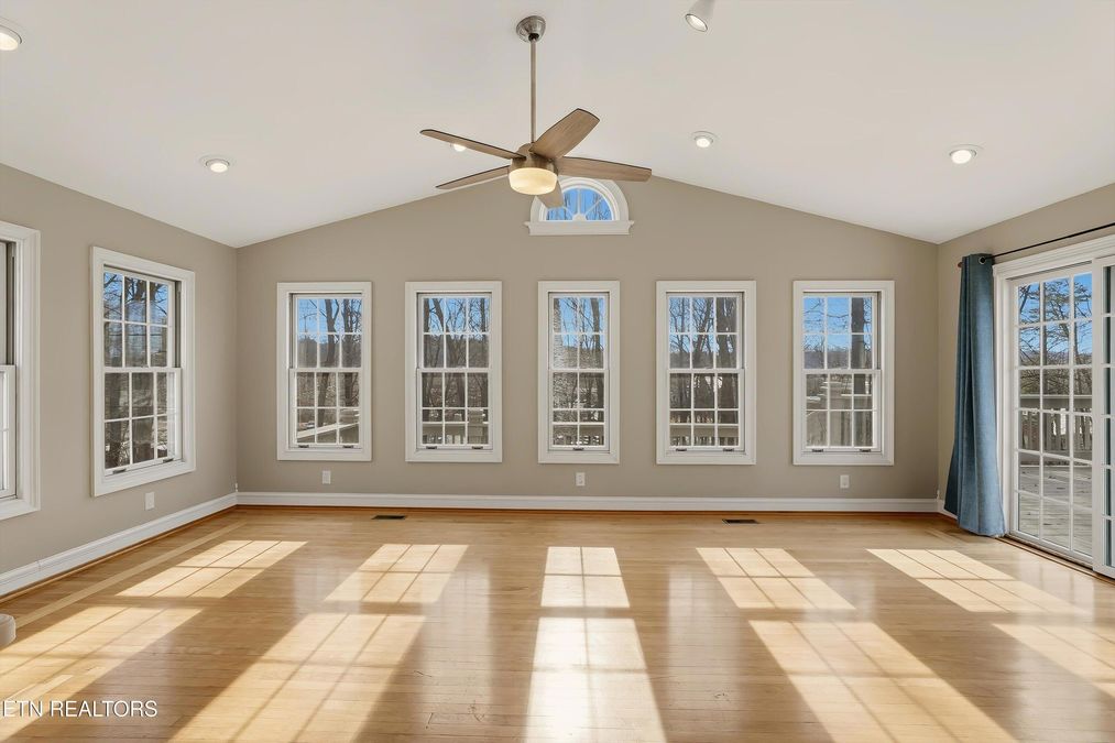 110-hendrix-dr-oak-ridge-tn-8