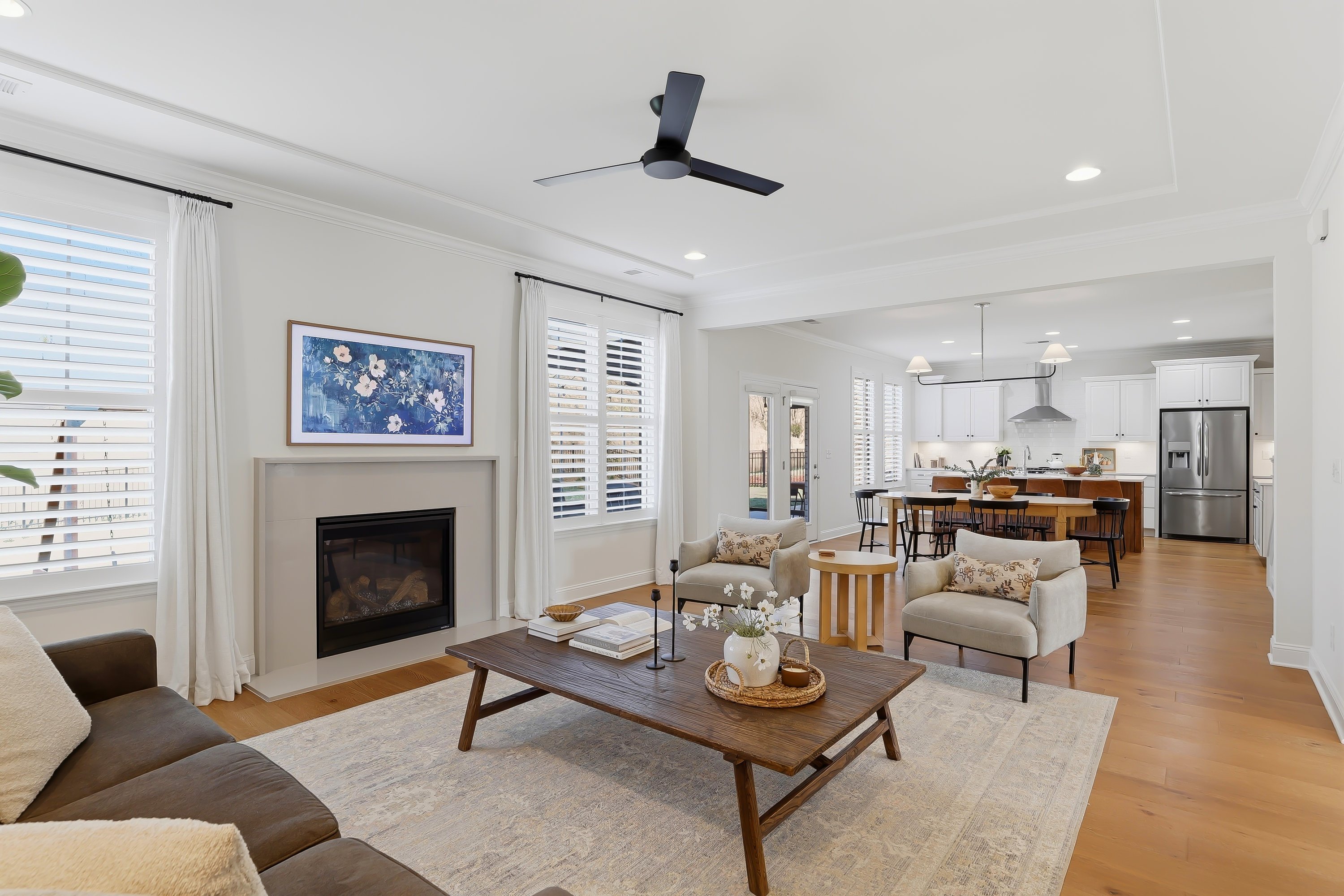 1818 English Ivy Ln-11