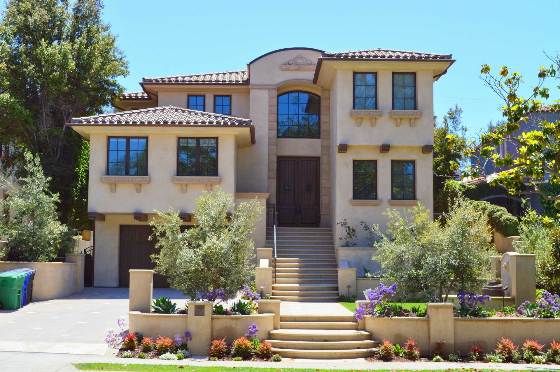 Beautiful homes and estates in CA