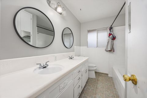 21-Illuminate Photography - 10 Grey Way - 3